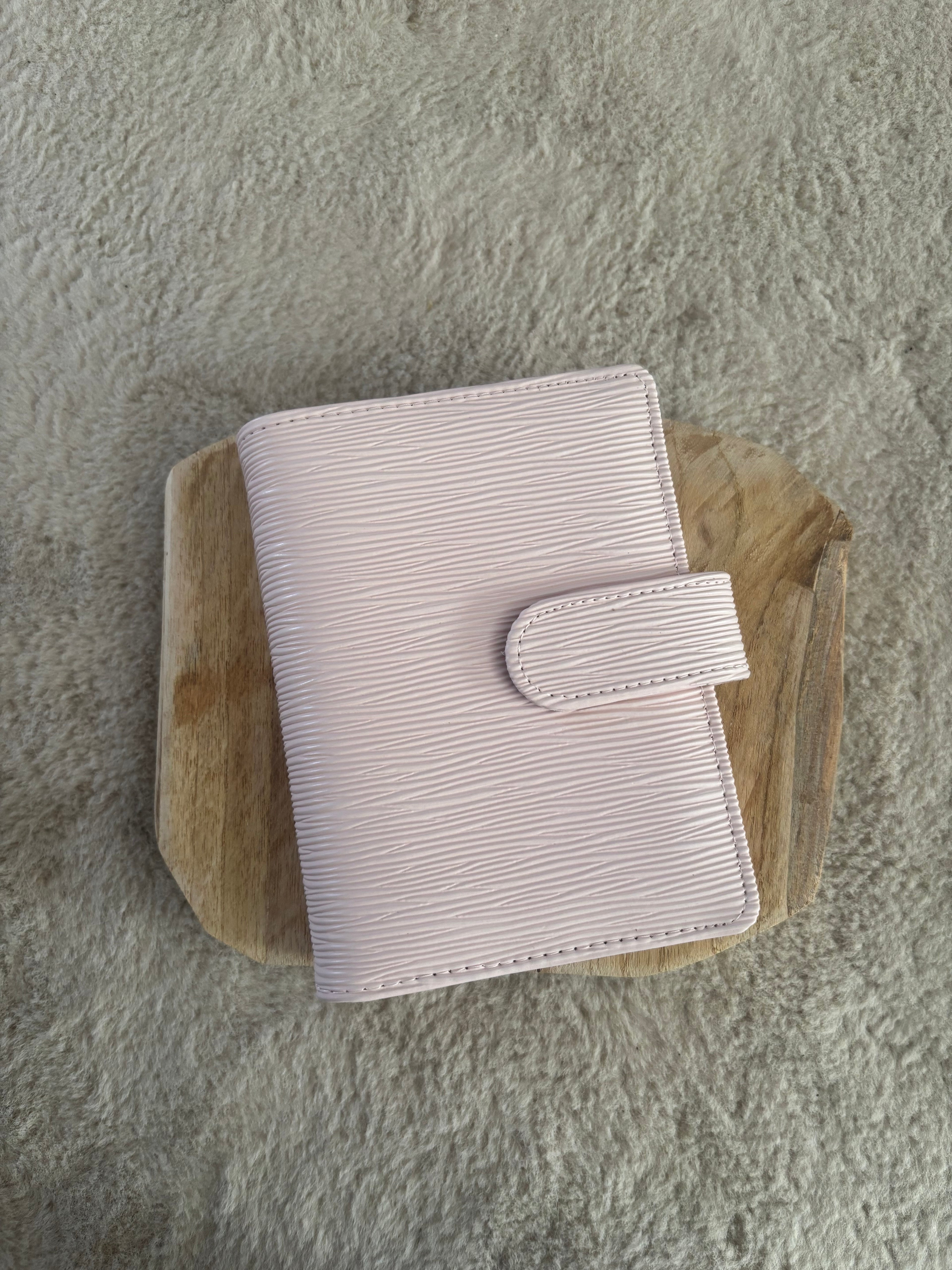 A7 binder - licht roze